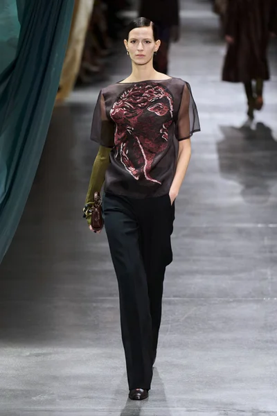 Look 52